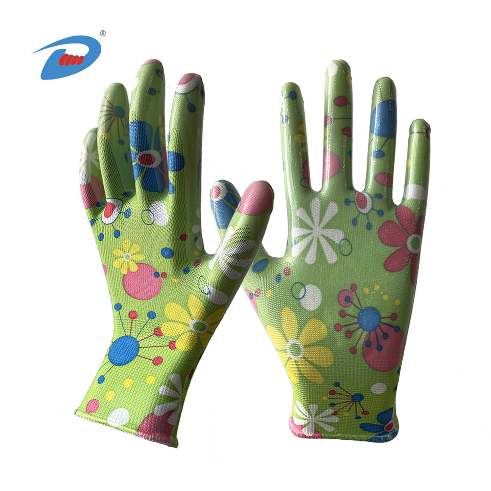 China Cheap price China C3819 Flower Pattern Polyester Lining Nitrile coated  Garden Gloves Featured Image