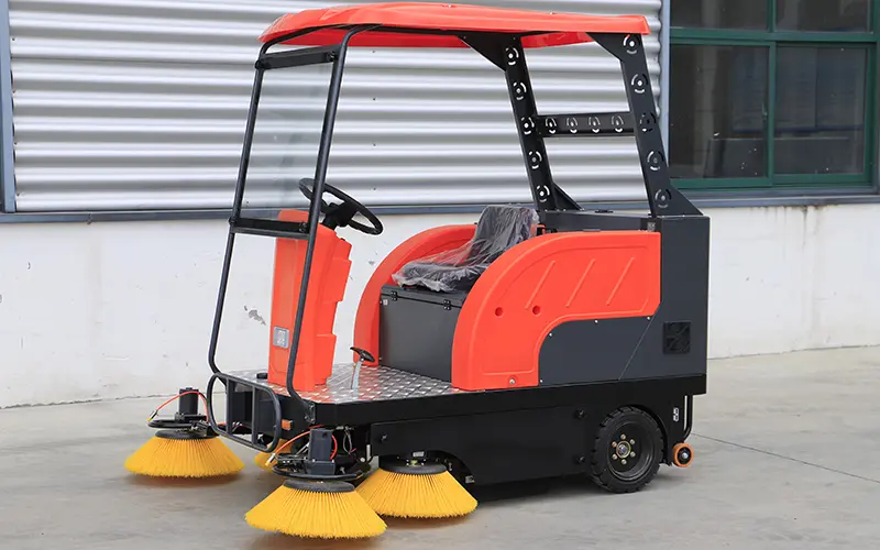 V80 Bank Sweeper Introduction: Experience customized and effective cleaning every time