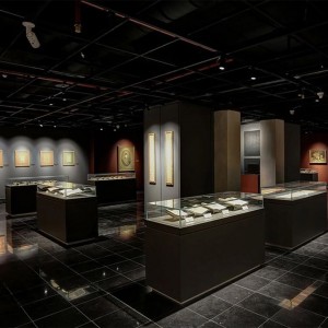 Design professionale della vetrina museale in acciaio inossidabile: un luogo di pace per le reliquie culturali