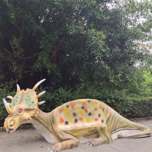 Theme Park Dinosaur Equipments Fiberglass Triceratops Statue For Sale
