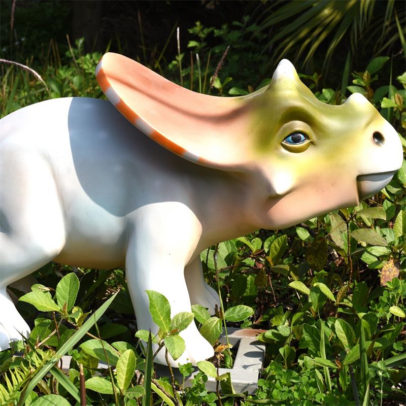 Life-Like Fiberglass Dinosaur Triceratops For Sale