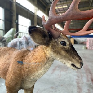 Animatronic Reindeer Model Brings Christmas Cheer to Swiss Theme Park