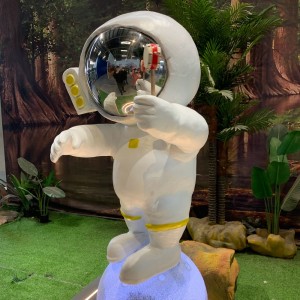 Célèbre sculpture du modèle d'astronaute animatronique grandeur nature (CP-37)