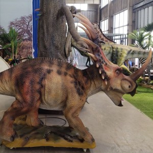 Roboti mekanik i dinosaurit simulues për parkun argëtues Styracosaurus (AD-69)