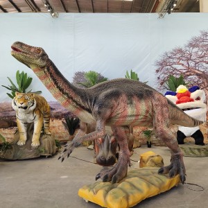 Dino-mallivarusteet näyttelyyn
