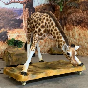 Festeggia questa prossima vacanza unica con la giraffa animatronica