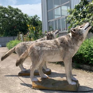 Farkas Modellkészlet-Egy kihalt kutyát készítenek kiállításra