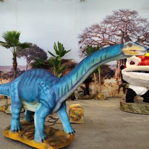 Dino-mallivarusteet näyttelyyn