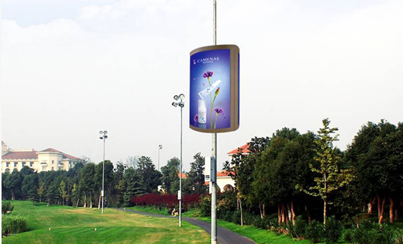 LED pole screens assist in the construction of smart cities