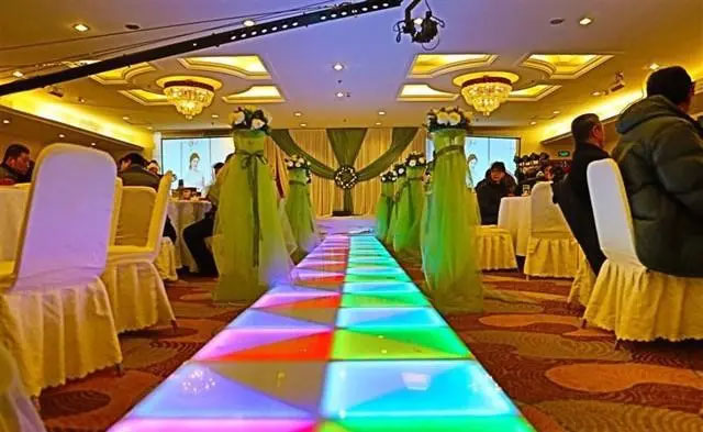 ¿Qué son los paneles de suelo LED interactivos?