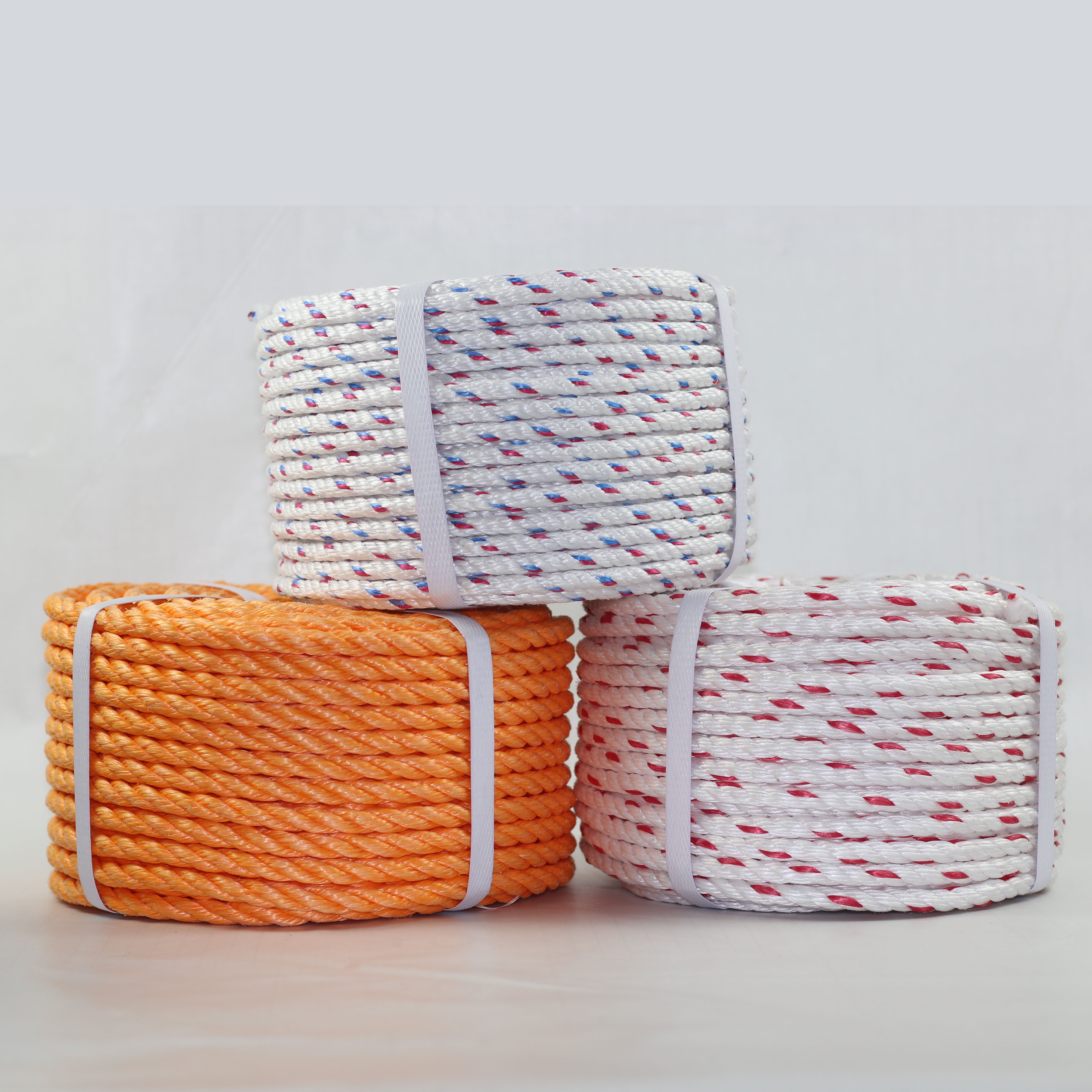 China Discount Pp Packing Rope Manufacturers Suppliers - 2-25mm high tenacity PP rope with low price  – Dongyuan