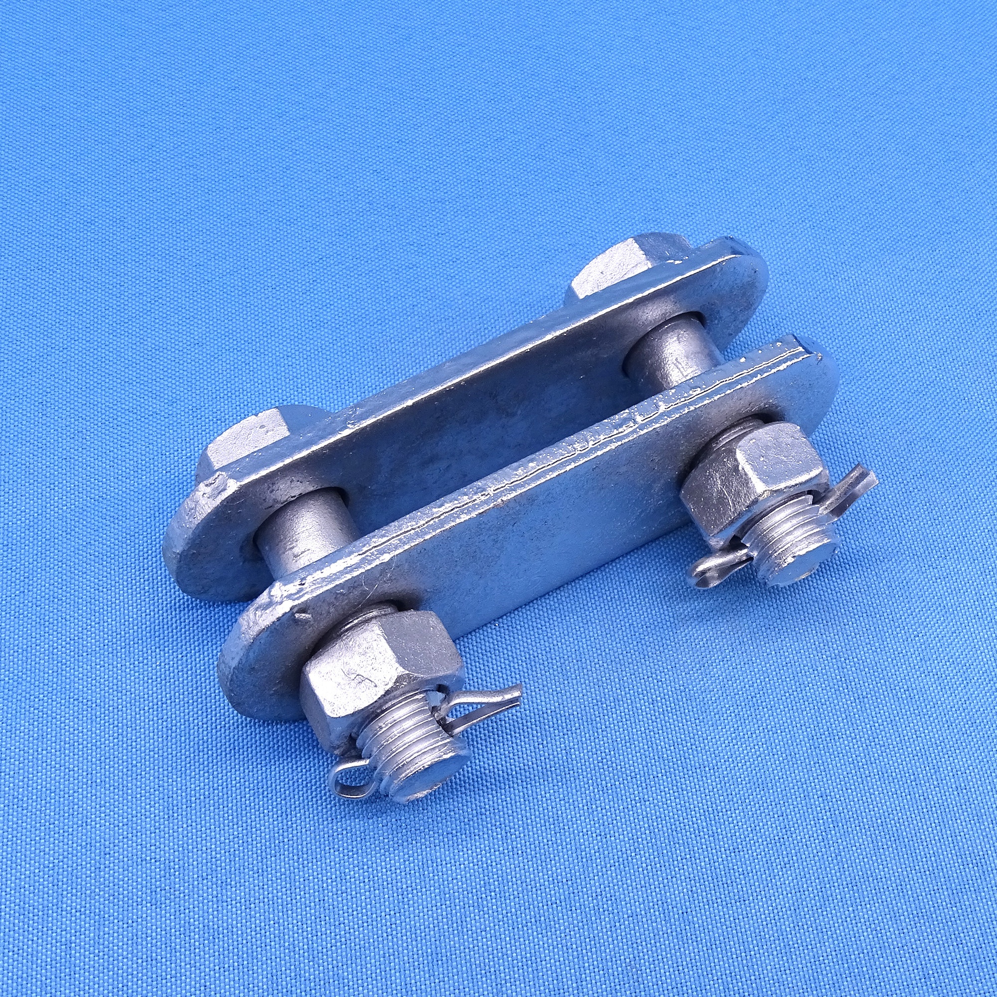 Hot dip Galvanized Cable Suspension Straight or curved Clamp Messenger Suspension Clamp 3 Bolt Suspension Clamp