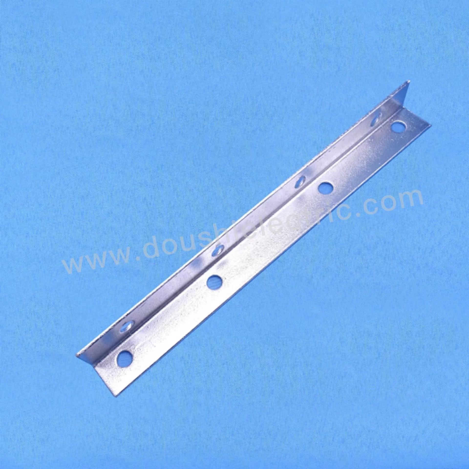 Hot Dip galvanized Cross Arms For Overhead Power Line overhead line accessories Featured Image