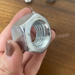 High quality DIN934 hex nut Zinc plate carbon steel nut and bolt 4.8/8.8 grade fastener