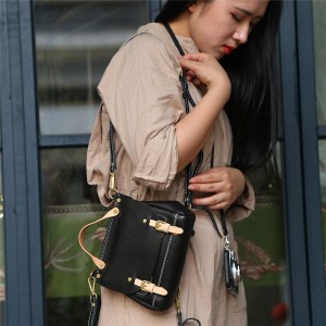 Factory Custom Leather Multifunctional Backpack Bag Para sa Pambabae