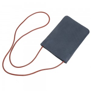 Tehtaan mittatilaustyönä valmistettu nahkainen Mini Crossbody -laukku naisten matkapuhelinlaukkuun
