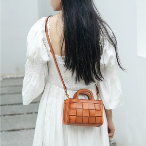 High Quality Customized Vegetable Tanned Leather Women's Woven Bag Crossbody Bag