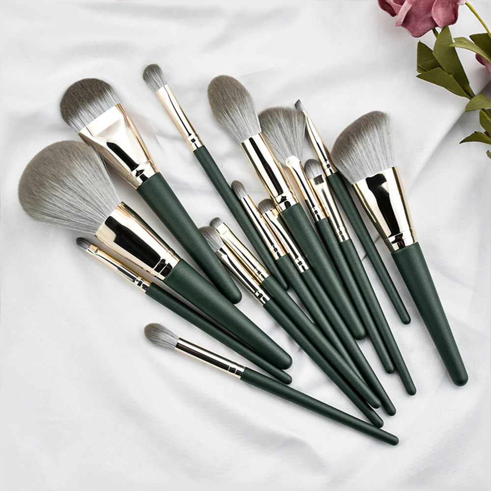 Hot sale wholesale makeup brushes from DW with OEM logo丨dwbrushes.com