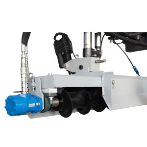 LS-400 Four-wheel driving Laser Screened with auger