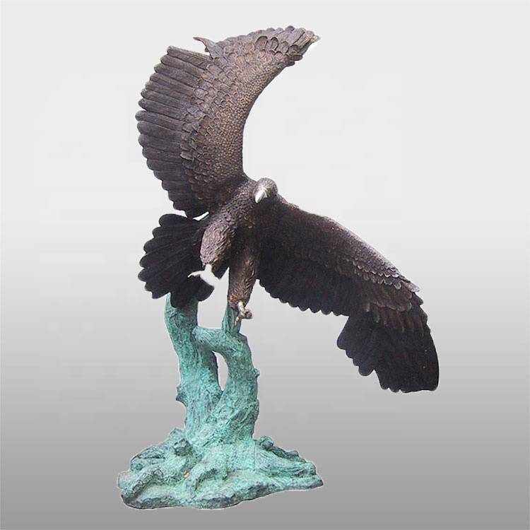 Low price for Bronze Animal - Decorative garden outdoor life size bronze eagle sculpture – Atisan Works detail pictures