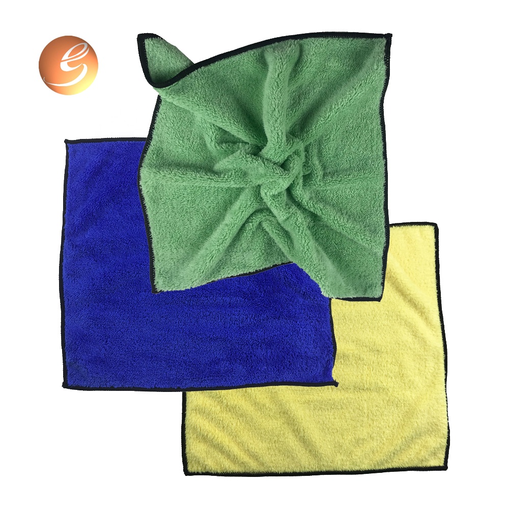 Household cleaning product microfiber cleaning cloth set
