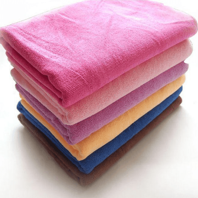The difference between cotton towel and microfiber towel for water absorption