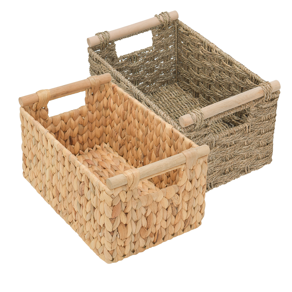 Hand-woven Natural Rectangular Basket With Wooden Handle Featured Image