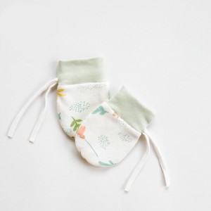 Baby Cotton Walay Scratch Mittens
