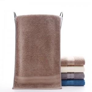 A fibra de bambu lisa engrossou 120g Logo Wash Towel bordado