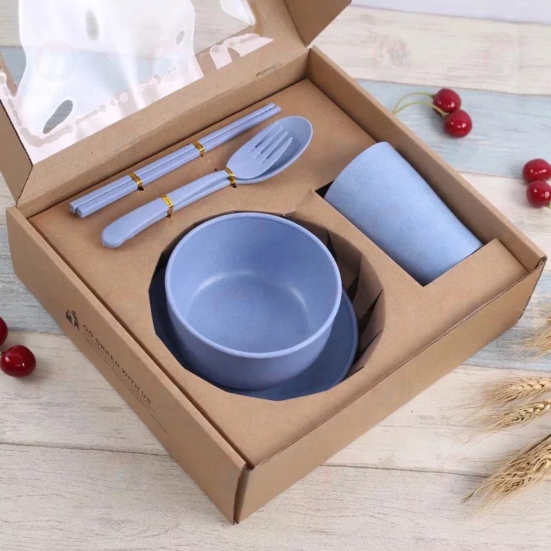 Environmentally friendly portable tableware gift box degradable wheat straw tableware three piece set