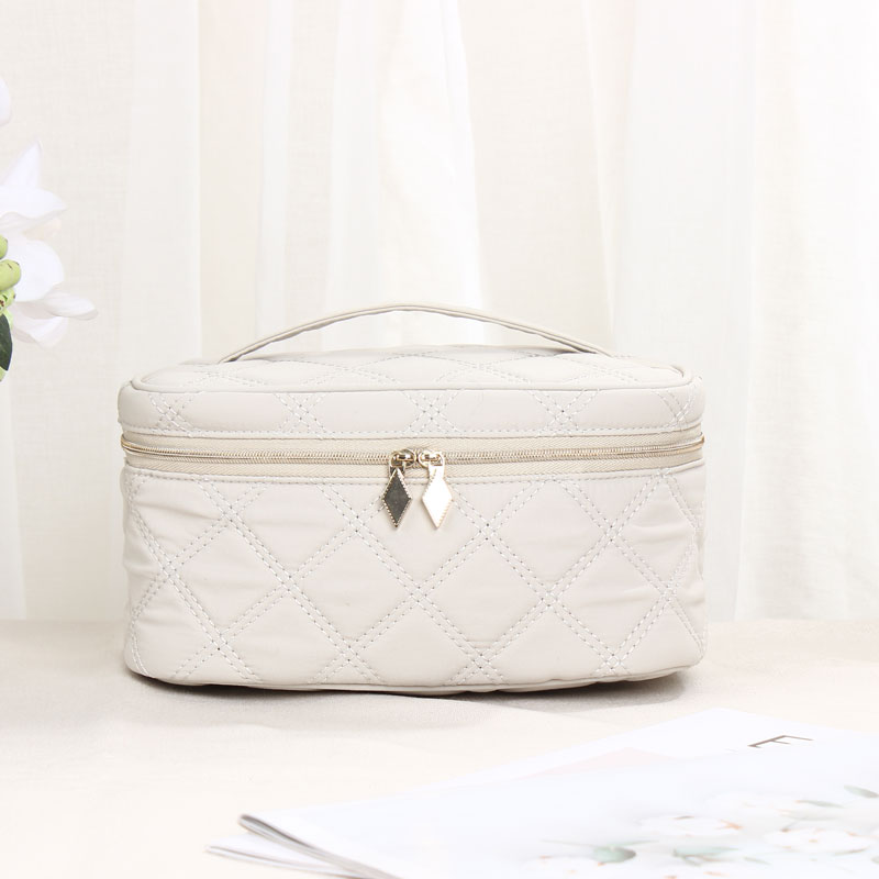 Portable Beige travel case made of recycled nylon – CBY004 Featured Image