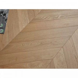 Manufacturer for China European Oak Chevron Parquet Wood Flooring