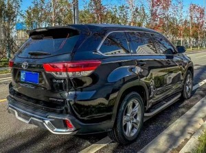 Toyota Highlander 2018 2.0T quatre roues motrices version luxe 7 places National V