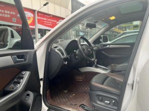 Audi Q5 2018 Kolektista Eldono 40 TFSI