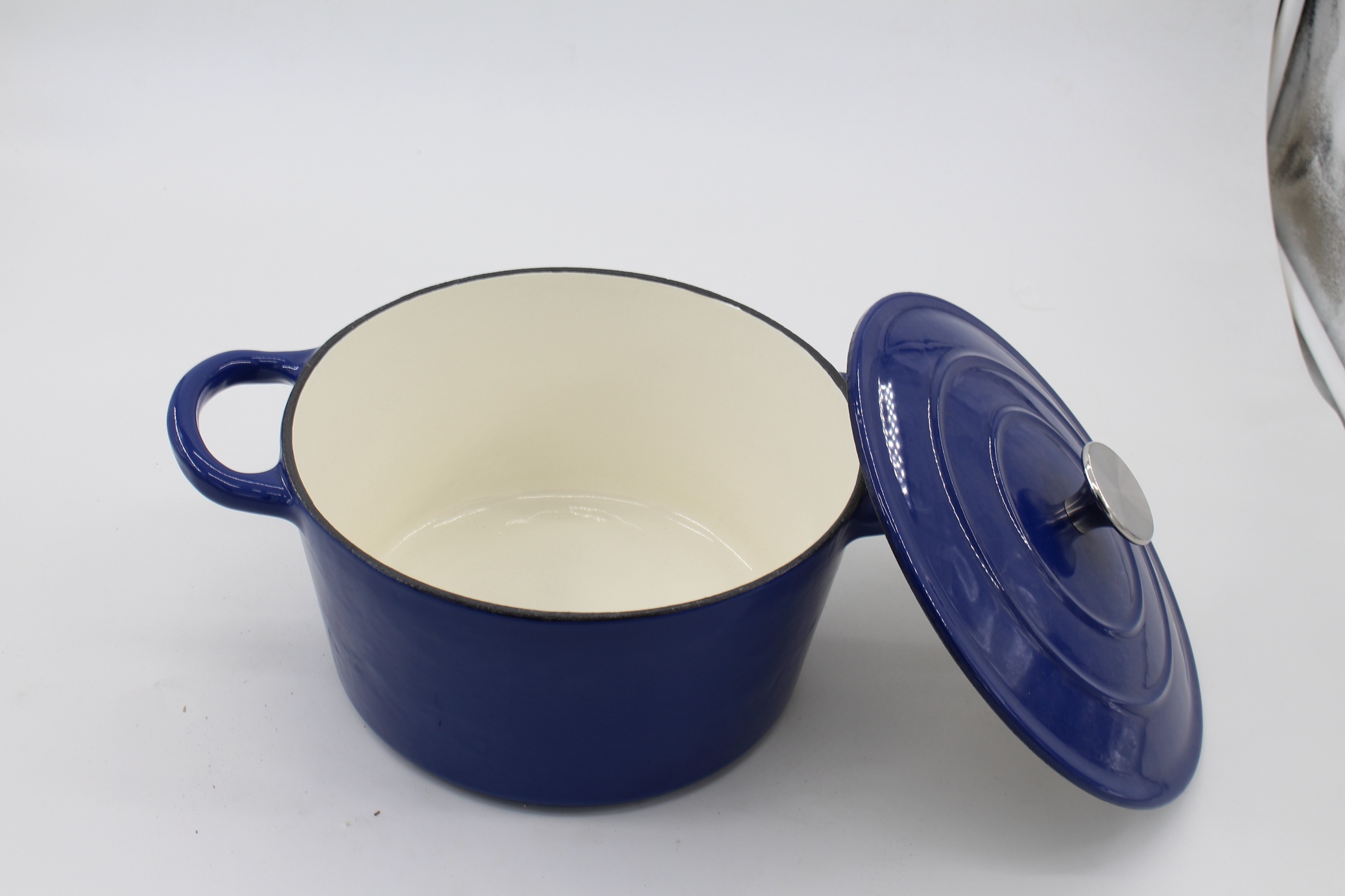 Cast iron enamel coating kitchen cooking pot