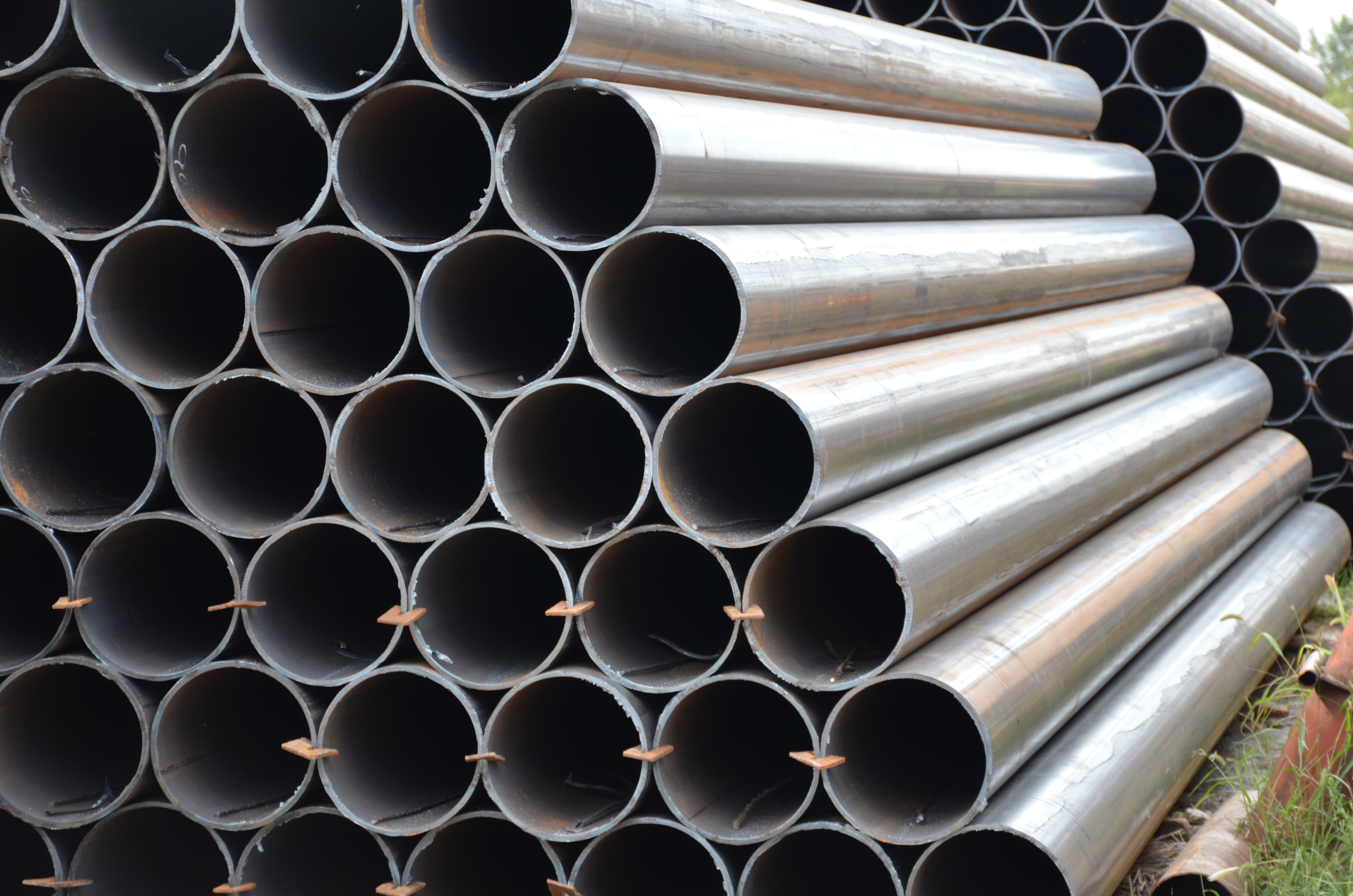 The production process of welded pipe