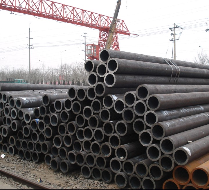 How is seamless steel pipe produced？