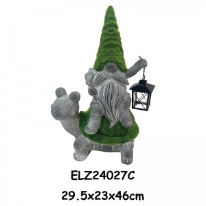Elyaf Kil Çimenlerle Dolu Gnome Heykelleri Ayakta Elinde Fenerler Tutarak Salyangoz ve Kurbağalara Binen Gnomlar