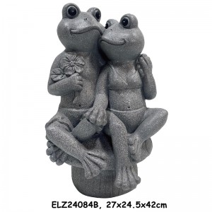 Statues de couple de grenouilles ludiques se prélassant sur des bancs, grenouilles fantaisistes se blottissant dans les bains, décoration intérieure et extérieure