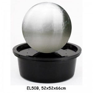 Фонтан з нержавіючої сталі у формі круглої сфери