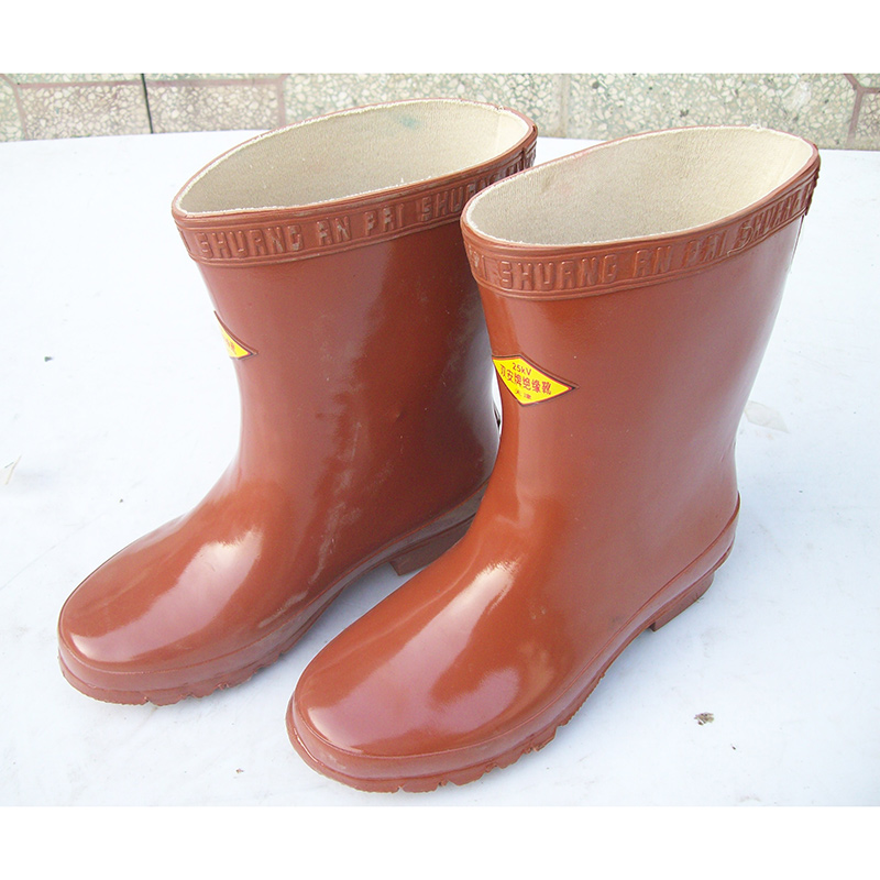 Insulating-Boots-(1)