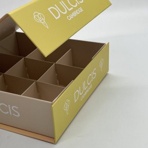 Luxury dessert packaging box with paper divider
