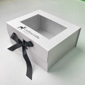 OEM Сгъваема подаръчна кутия с магнити и PET прозорец за опаковане на дрехи