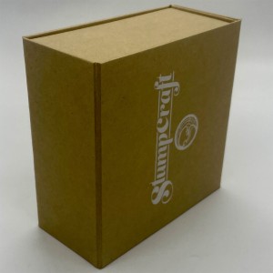 Environmentally friendly craft paper recycled folding gift packaging box