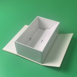 Recycled tissue paper packaging box