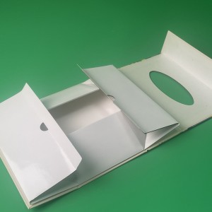 Упаковочная коробка из переработанной папиросной бумаги