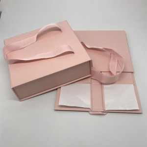 Mga sikat na collapsible na karton na sapatos na packaging box na may ribbon handle