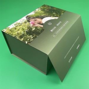 Рециклирана персонализирана сгъваема подаръчна кутия за опаковане на козметика