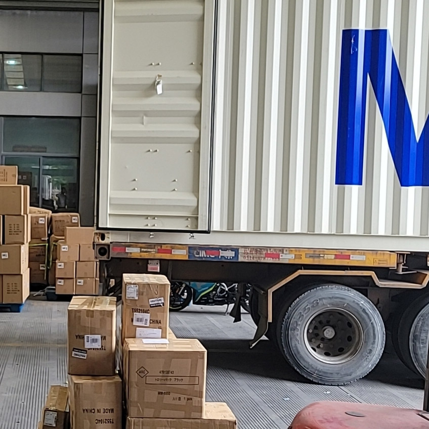 10CBM 100 boxes 2000kg clothing Matson regular DDP to the US warehouse