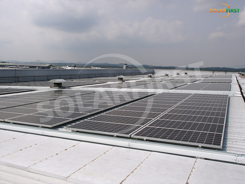 Projekt střechy letiště Malajsie 5,8 MW